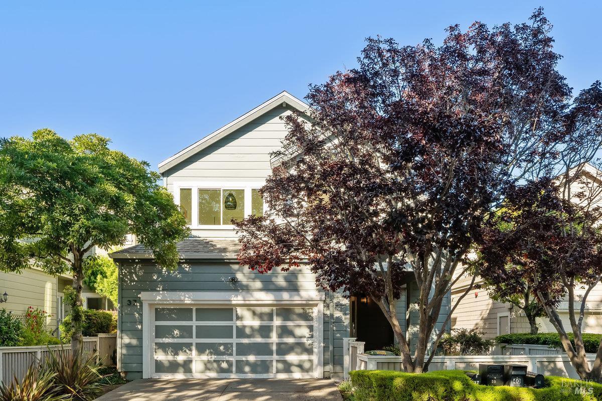 Detail Gallery Image 52 of 72 For 37 Elizabeth Cir, Greenbrae,  CA 94904 - 4 Beds | 2/1 Baths