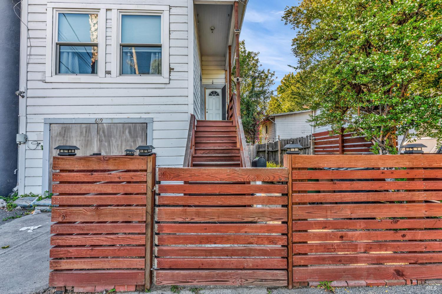 Detail Gallery Image 2 of 50 For 619 B St, San Rafael,  CA 94901 - 2 Beds | 1 Baths