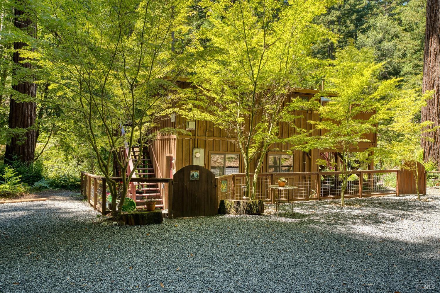 Detail Gallery Image 2 of 40 For 2 Wildwood Ln, Cazadero,  CA 95421 - 1 Beds | 2 Baths