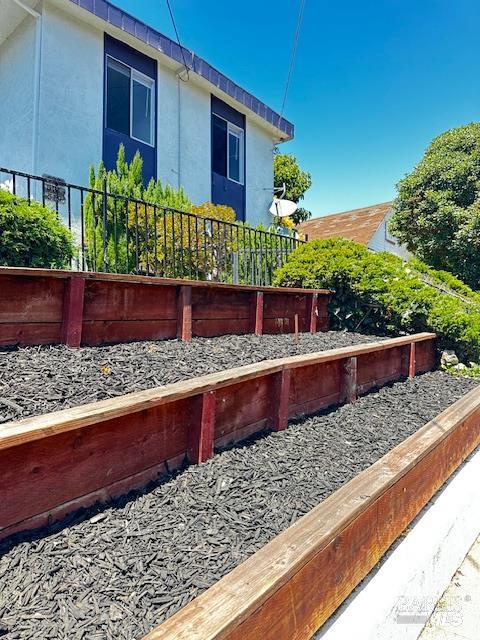Detail Gallery Image 13 of 14 For 523 Branciforte St, Vallejo,  CA 94590 - 2 Beds | 1 Baths