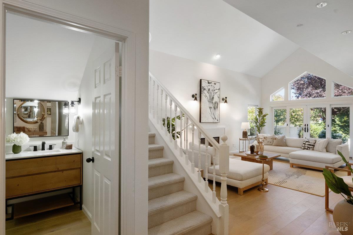 Detail Gallery Image 22 of 72 For 37 Elizabeth Cir, Greenbrae,  CA 94904 - 4 Beds | 2/1 Baths