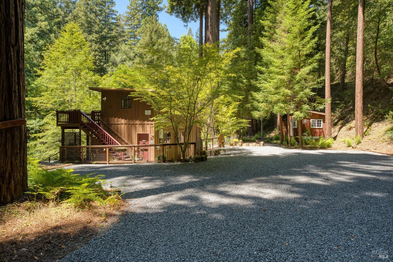 Detail Gallery Image 5 of 40 For 2 Wildwood Ln, Cazadero,  CA 95421 - 1 Beds | 2 Baths