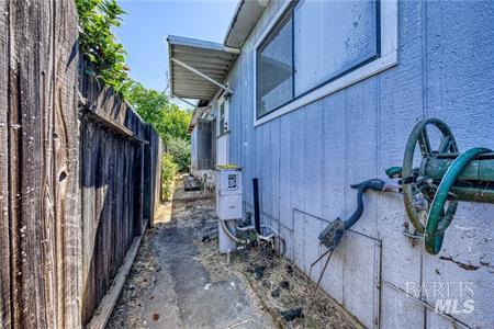Detail Gallery Image 21 of 34 For 13942 Apple Ln, Clearlake Oaks,  CA 95423 - 3 Beds | 2 Baths