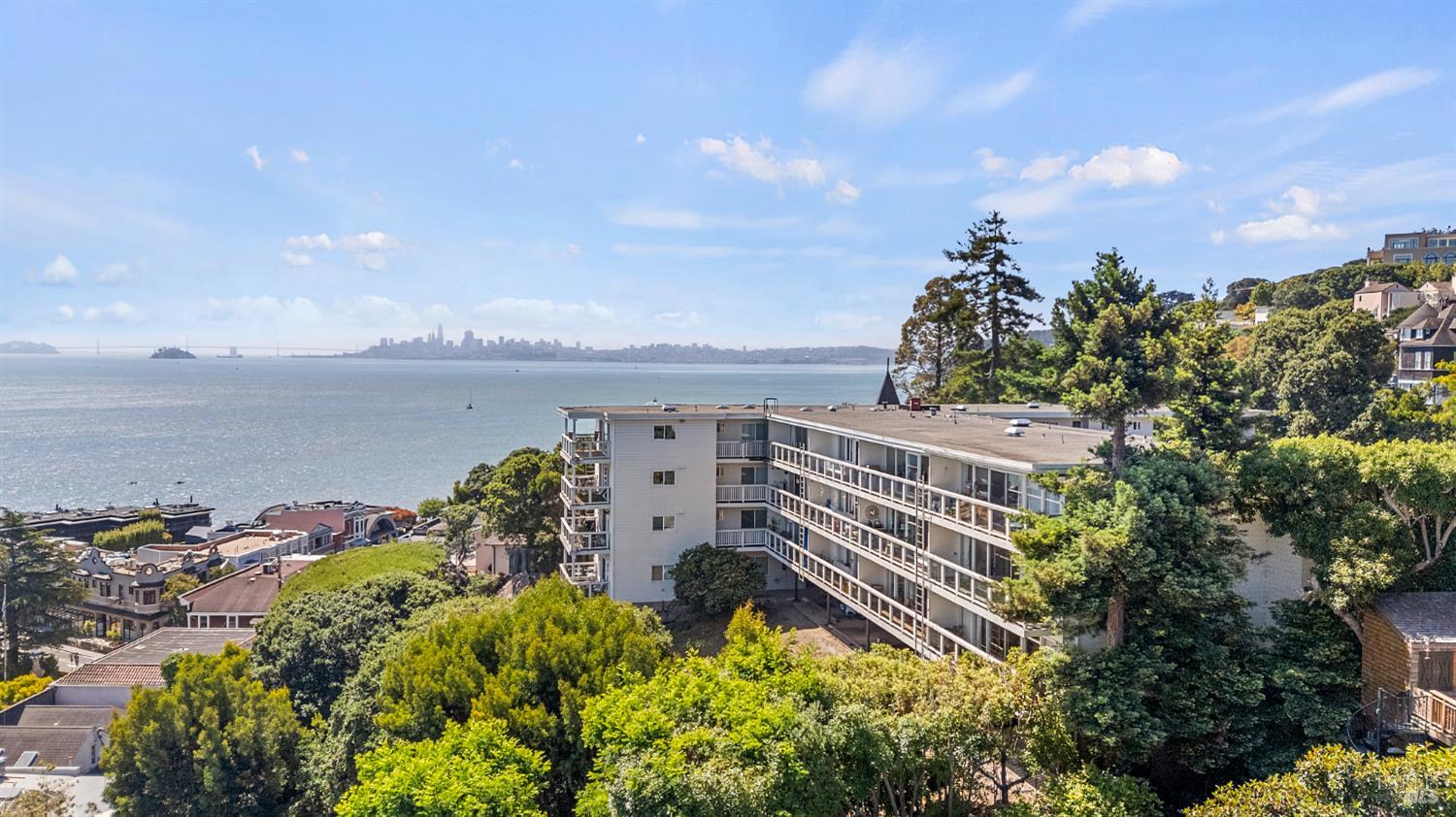 Detail Gallery Image 3 of 6 For 120 Bulkley Ave, Sausalito,  CA 94965 - – Beds | – Baths