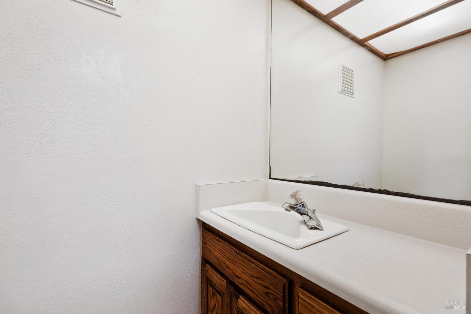 Detail Gallery Image 28 of 99 For 21540 Siri Rd, Guerneville,  CA 95446 - 3 Beds | 2 Baths