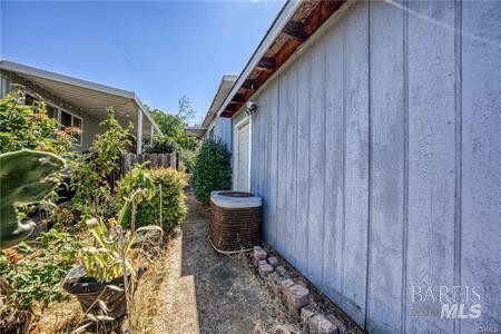 Detail Gallery Image 20 of 34 For 13942 Apple Ln, Clearlake Oaks,  CA 95423 - 3 Beds | 2 Baths