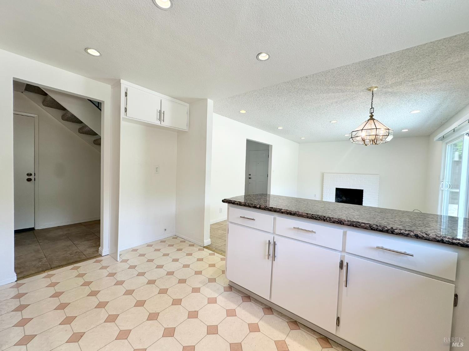 Detail Gallery Image 20 of 50 For 543 Sandy Way, Benicia,  CA 94510 - 4 Beds | 3 Baths
