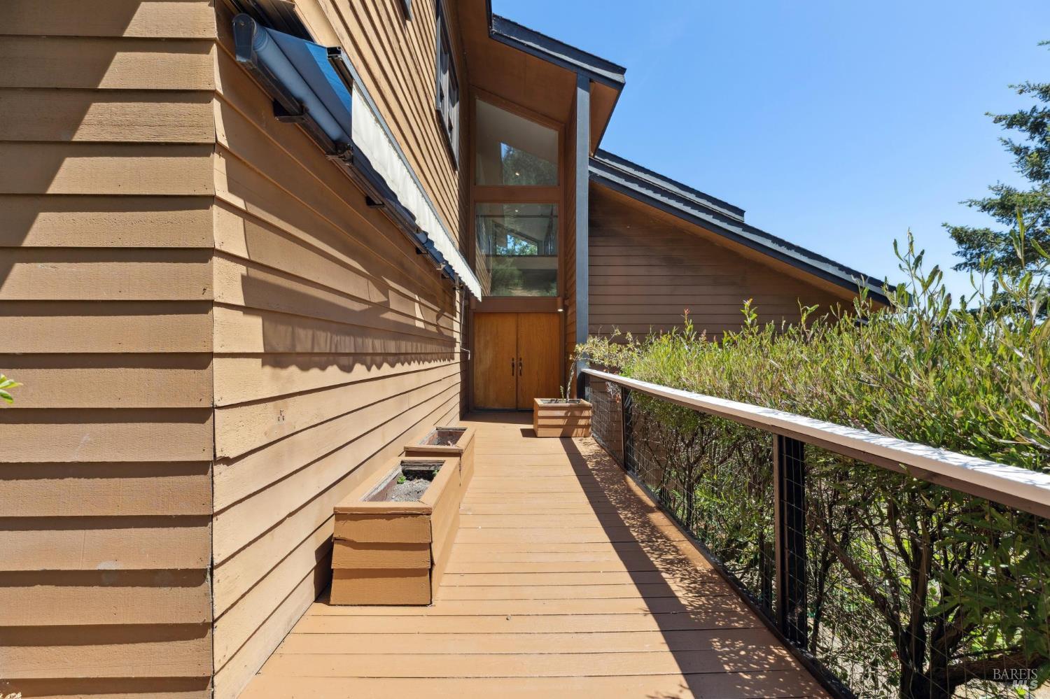 Detail Gallery Image 6 of 99 For 21540 Siri Rd, Guerneville,  CA 95446 - 3 Beds | 2 Baths