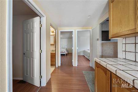 Detail Gallery Image 9 of 34 For 13942 Apple Ln, Clearlake Oaks,  CA 95423 - 3 Beds | 2 Baths