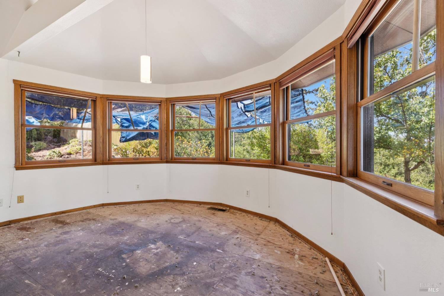 Detail Gallery Image 19 of 99 For 21540 Siri Rd, Guerneville,  CA 95446 - 3 Beds | 2 Baths
