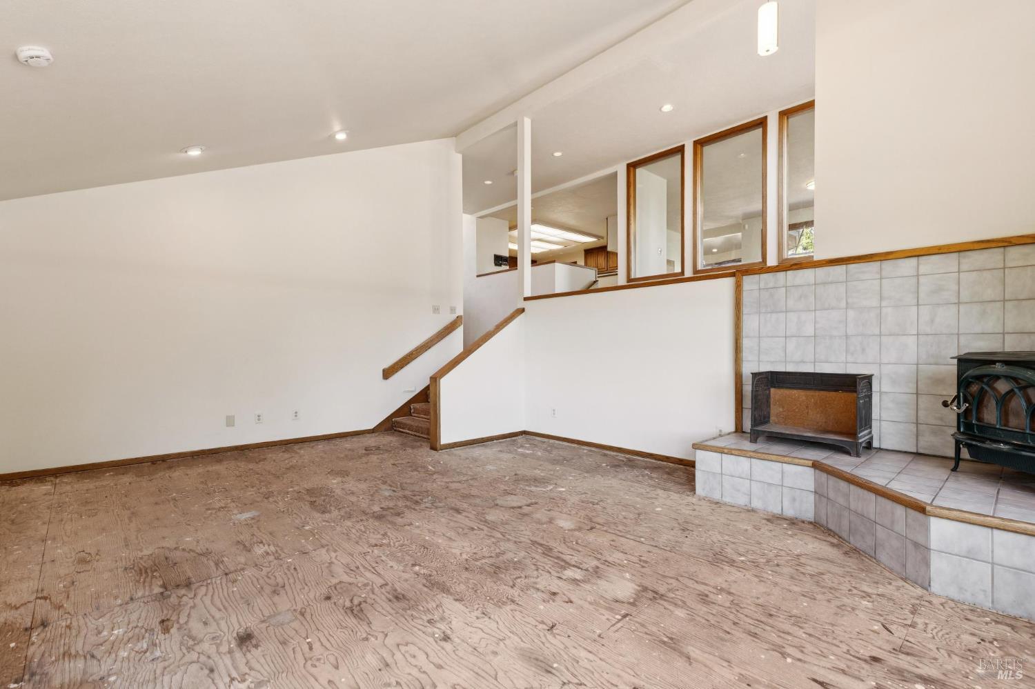 Detail Gallery Image 13 of 99 For 21540 Siri Rd, Guerneville,  CA 95446 - 3 Beds | 2 Baths