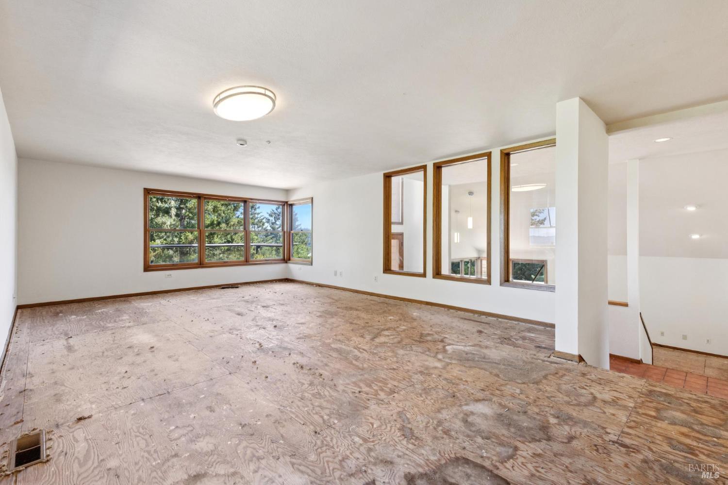 Detail Gallery Image 16 of 99 For 21540 Siri Rd, Guerneville,  CA 95446 - 3 Beds | 2 Baths