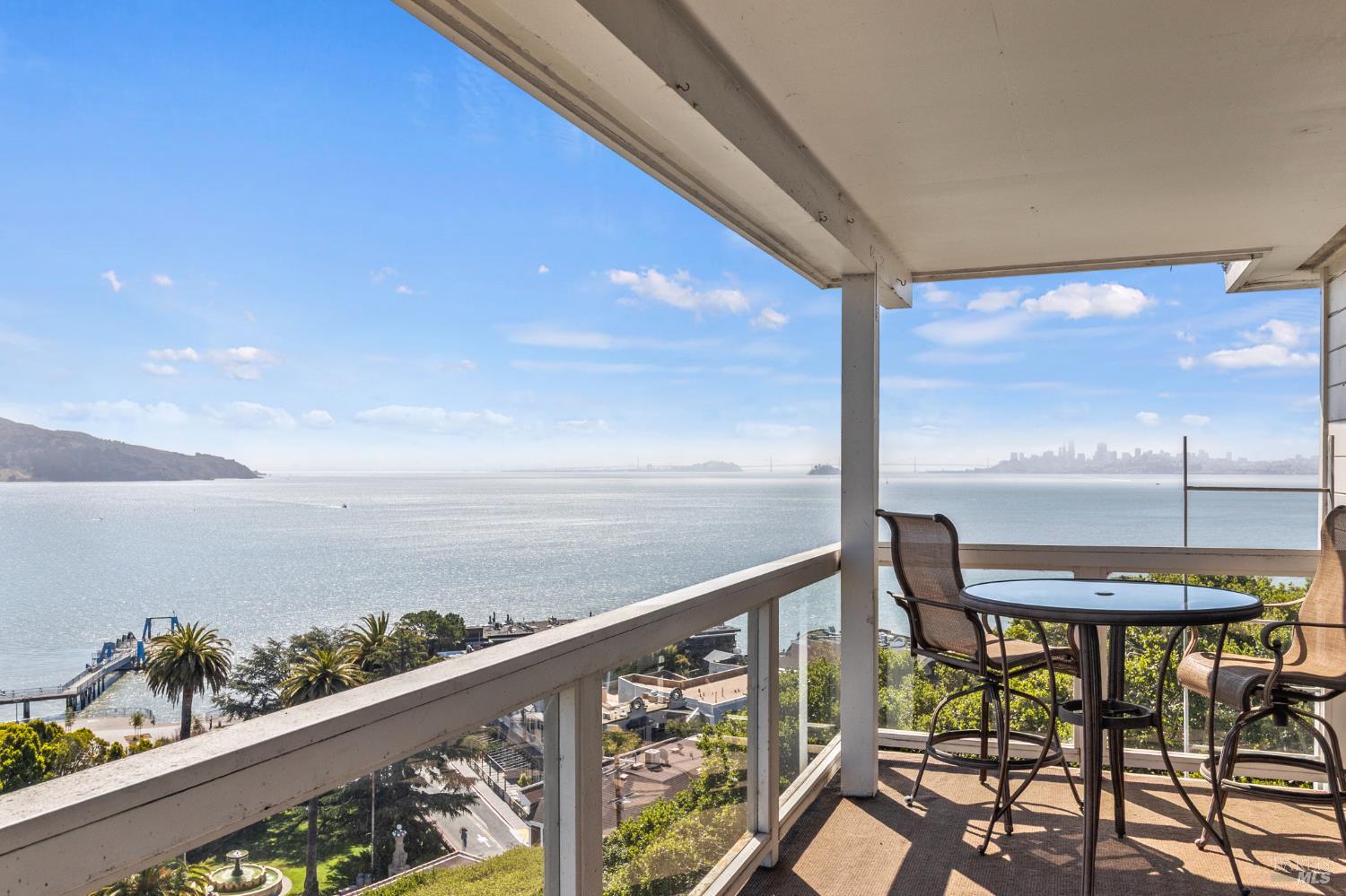 Detail Gallery Image 4 of 6 For 120 Bulkley Ave, Sausalito,  CA 94965 - – Beds | – Baths