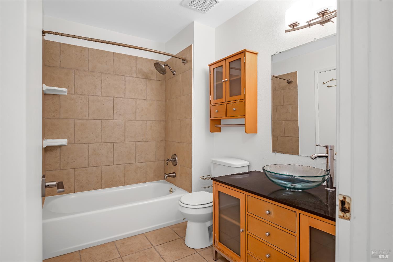 Detail Gallery Image 22 of 34 For 165 Oddstad Dr #61,  Vallejo,  CA 94589 - 2 Beds | 1/1 Baths