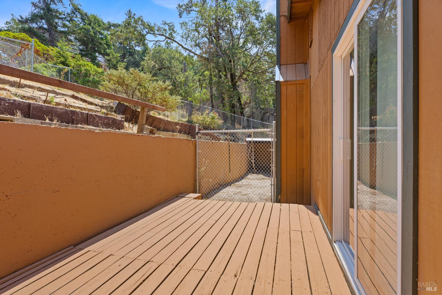 Detail Gallery Image 9 of 27 For 26051 Sherwood Rd, Willits,  CA 95490 - 4 Beds | 3 Baths