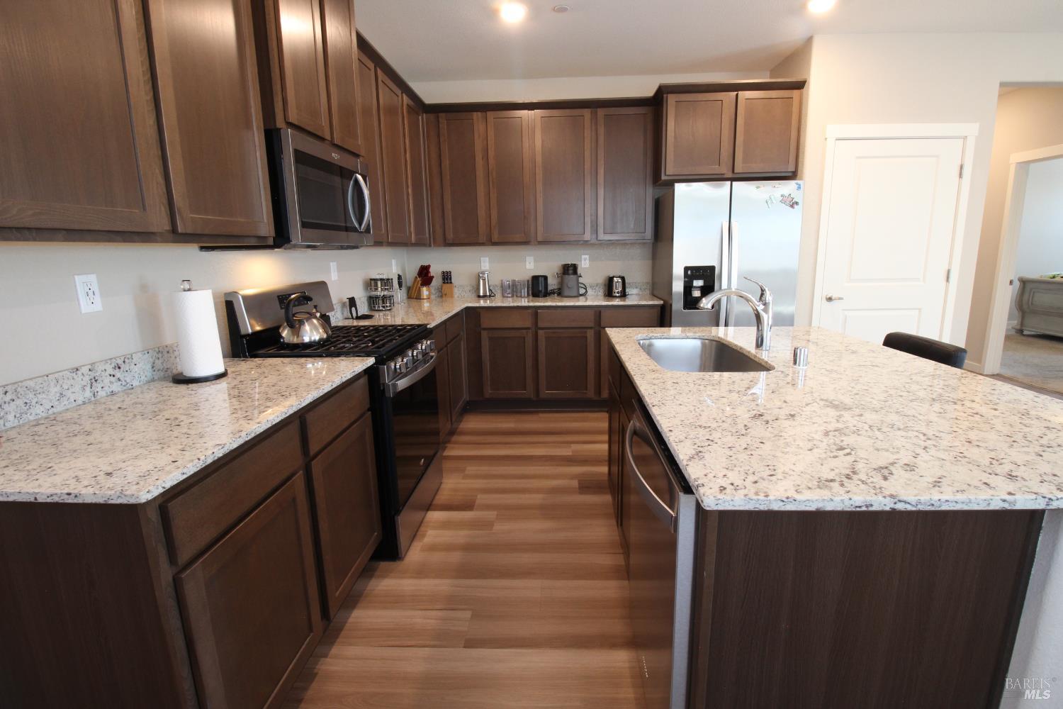 Detail Gallery Image 6 of 44 For 2283 Revival Ln, Rio Vista,  CA 94571 - 2 Beds | 2/1 Baths