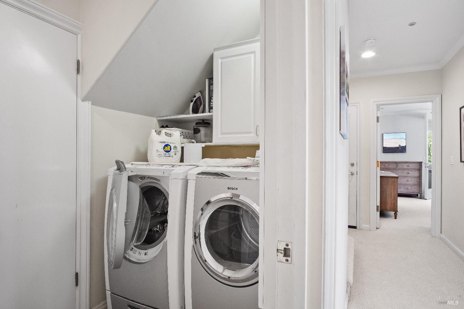 Detail Gallery Image 29 of 41 For 6 Oak Rd, Larkspur,  CA 94939 - 3 Beds | 2/1 Baths