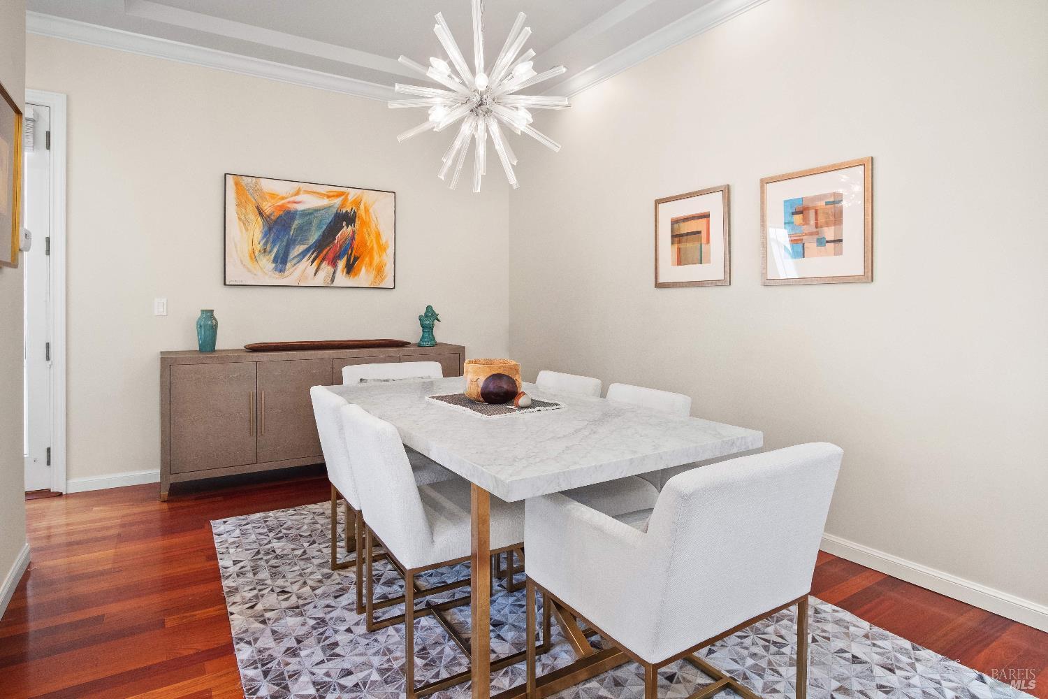 Detail Gallery Image 9 of 41 For 6 Oak Rd, Larkspur,  CA 94939 - 3 Beds | 2/1 Baths