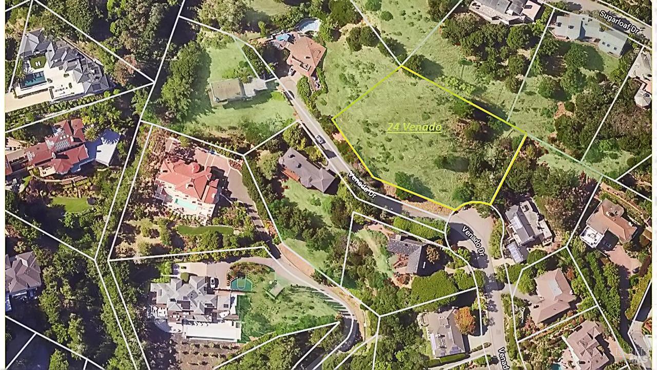 Detail Gallery Image 2 of 7 For 24 Venado Dr, Tiburon,  CA 94920 - – Beds | – Baths