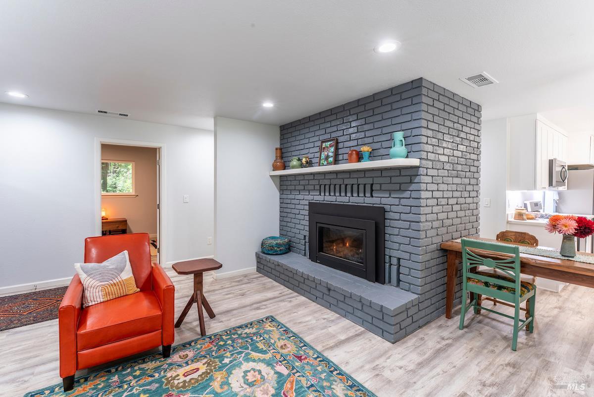 Detail Gallery Image 5 of 25 For 32200 Westwood Dr, Fort Bragg,  CA 95437 - 2 Beds | 2 Baths