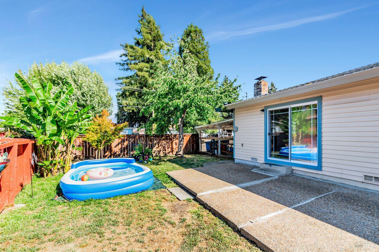 Detail Gallery Image 22 of 29 For 7840 Bernice Ct, Rohnert Park,  CA 94928 - 3 Beds | 2 Baths