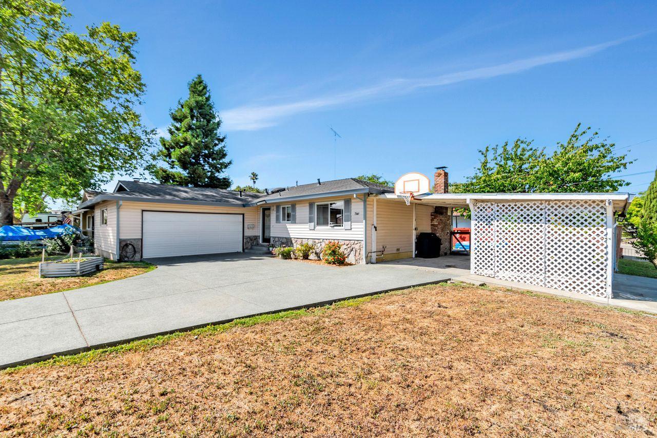 Detail Gallery Image 27 of 29 For 7840 Bernice Ct, Rohnert Park,  CA 94928 - 3 Beds | 2 Baths