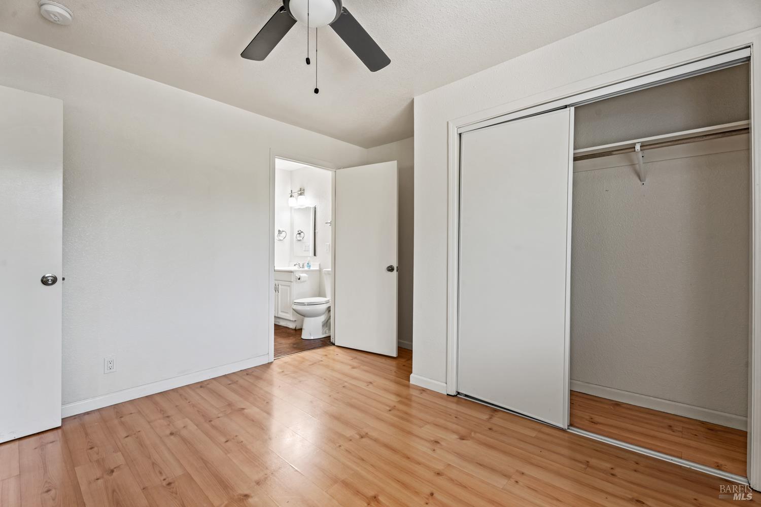 Detail Gallery Image 24 of 27 For 26051 Sherwood Rd, Willits,  CA 95490 - 4 Beds | 3 Baths