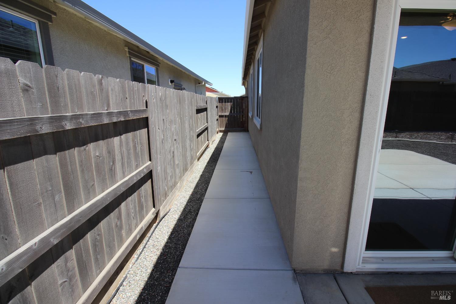 Detail Gallery Image 32 of 44 For 2283 Revival Ln, Rio Vista,  CA 94571 - 2 Beds | 2/1 Baths