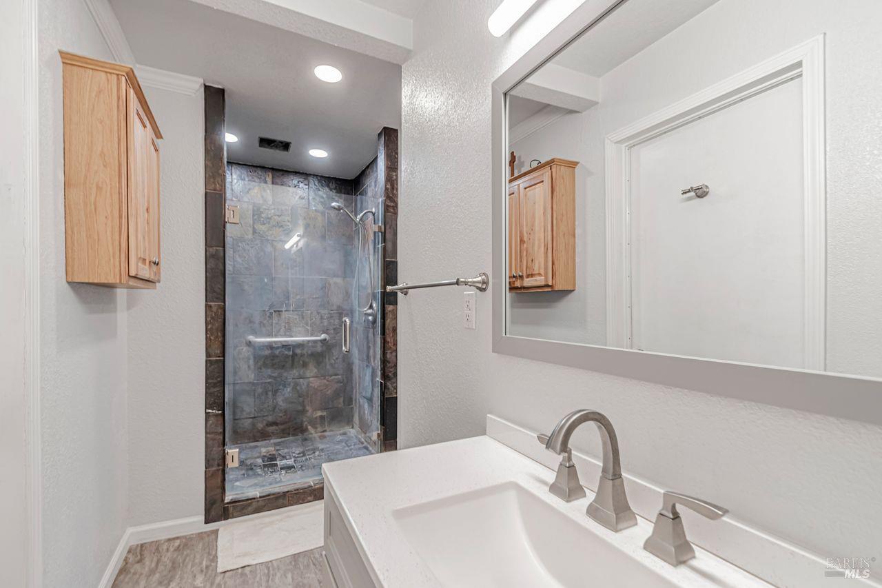 Detail Gallery Image 15 of 29 For 7840 Bernice Ct, Rohnert Park,  CA 94928 - 3 Beds | 2 Baths