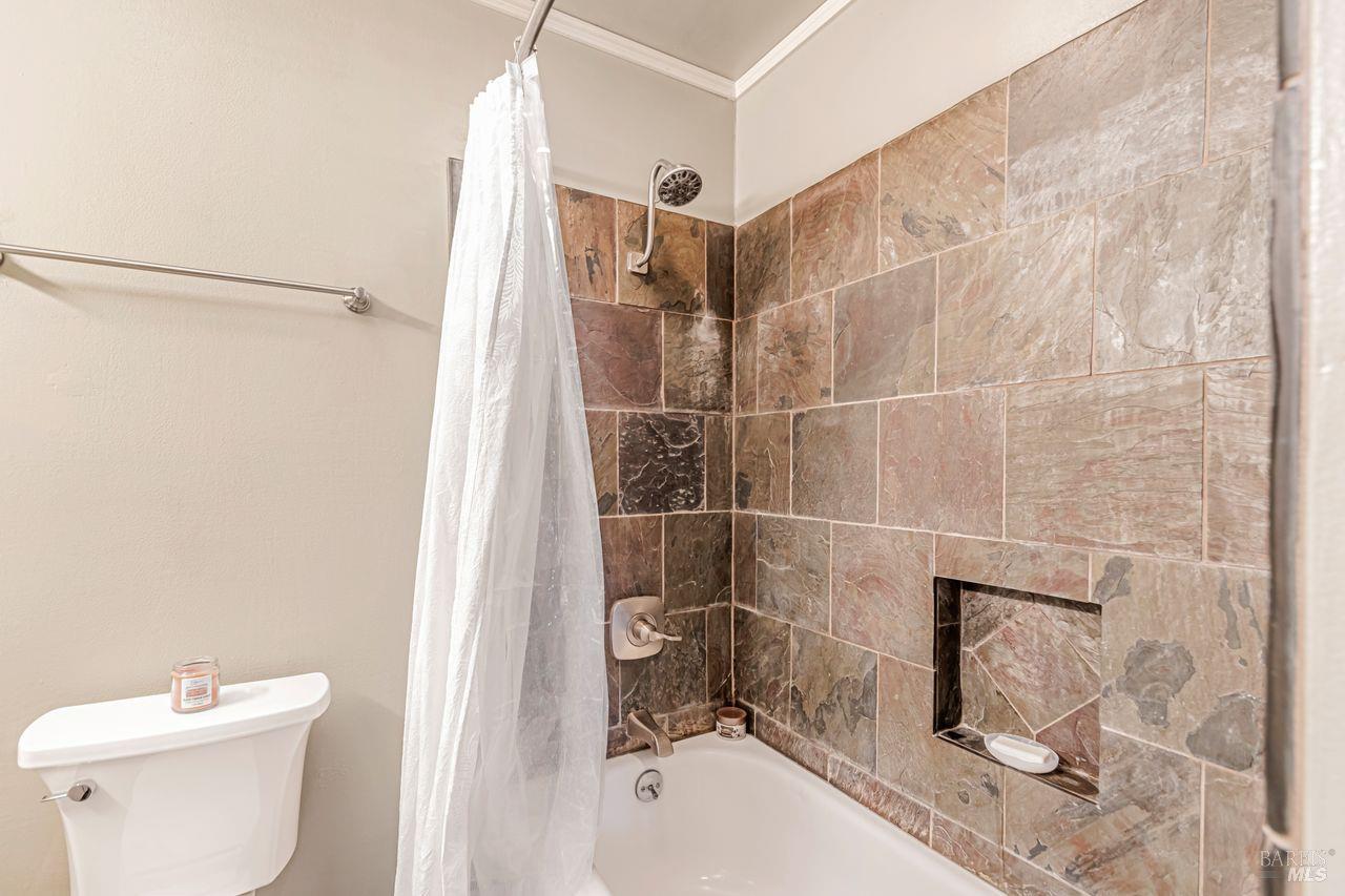 Detail Gallery Image 18 of 29 For 7840 Bernice Ct, Rohnert Park,  CA 94928 - 3 Beds | 2 Baths