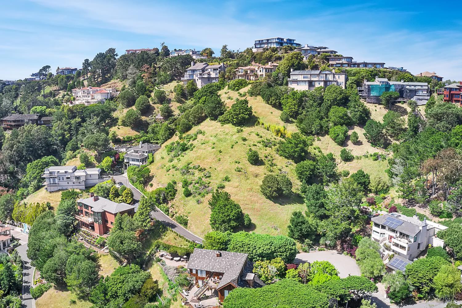 Detail Gallery Image 3 of 7 For 24 Venado Dr, Tiburon,  CA 94920 - – Beds | – Baths