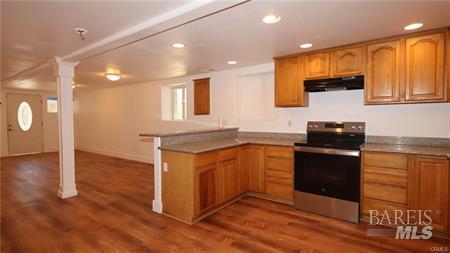 Detail Gallery Image 7 of 25 For 4744 W 40th Ave, Clearlake,  CA 95422 - 3 Beds | 2 Baths