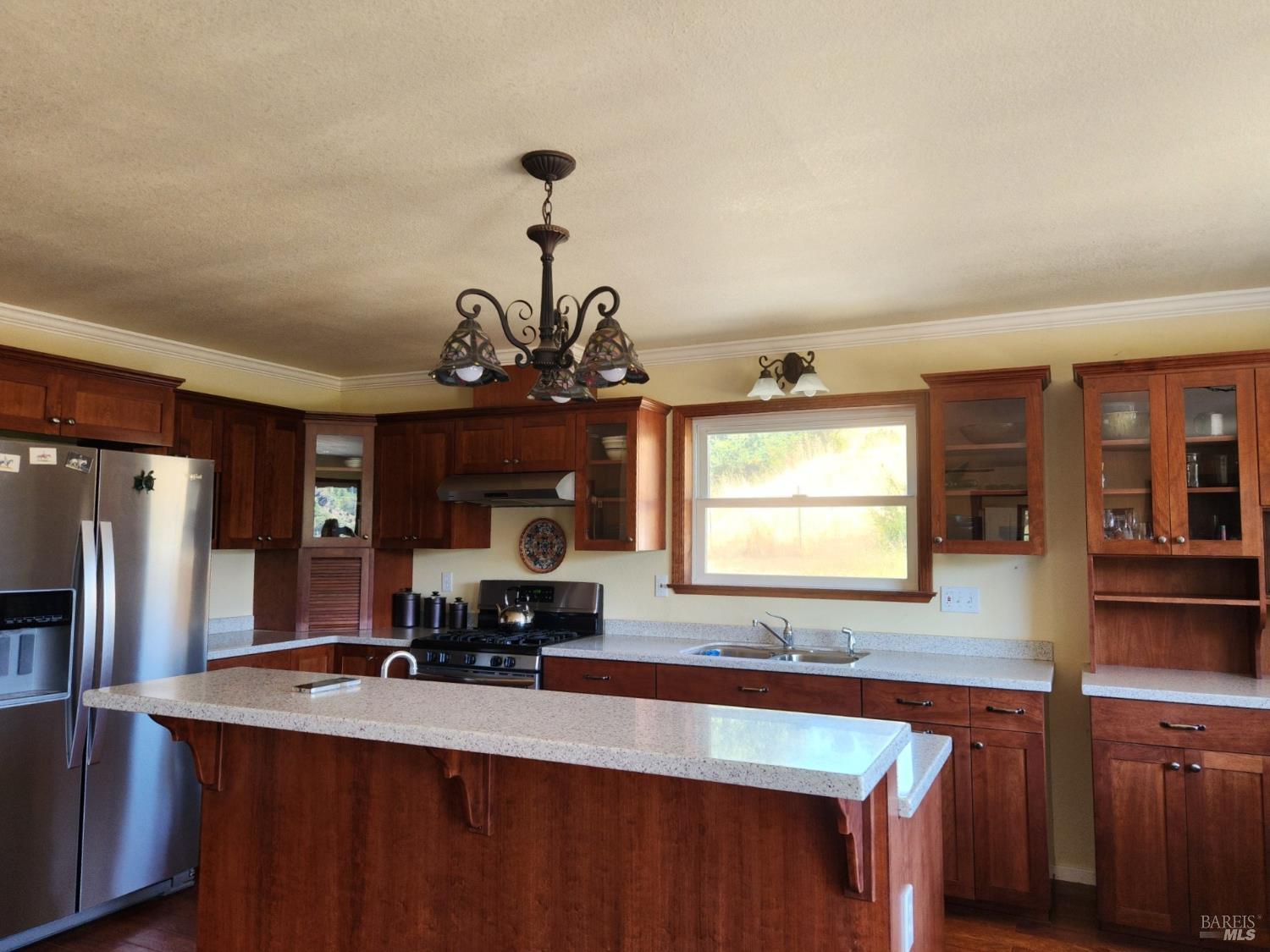 Detail Gallery Image 6 of 64 For 8225 Spyrock Rd, Laytonville,  CA 95454 - 2 Beds | 2 Baths