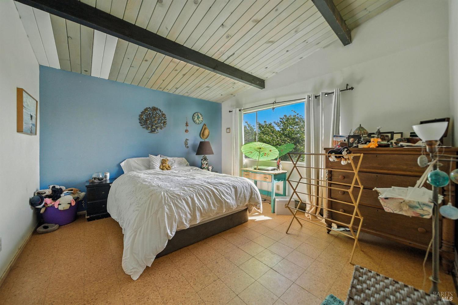 Detail Gallery Image 33 of 76 For 125 Aspen Rd, Bolinas,  CA 94924 - 4 Beds | 2 Baths