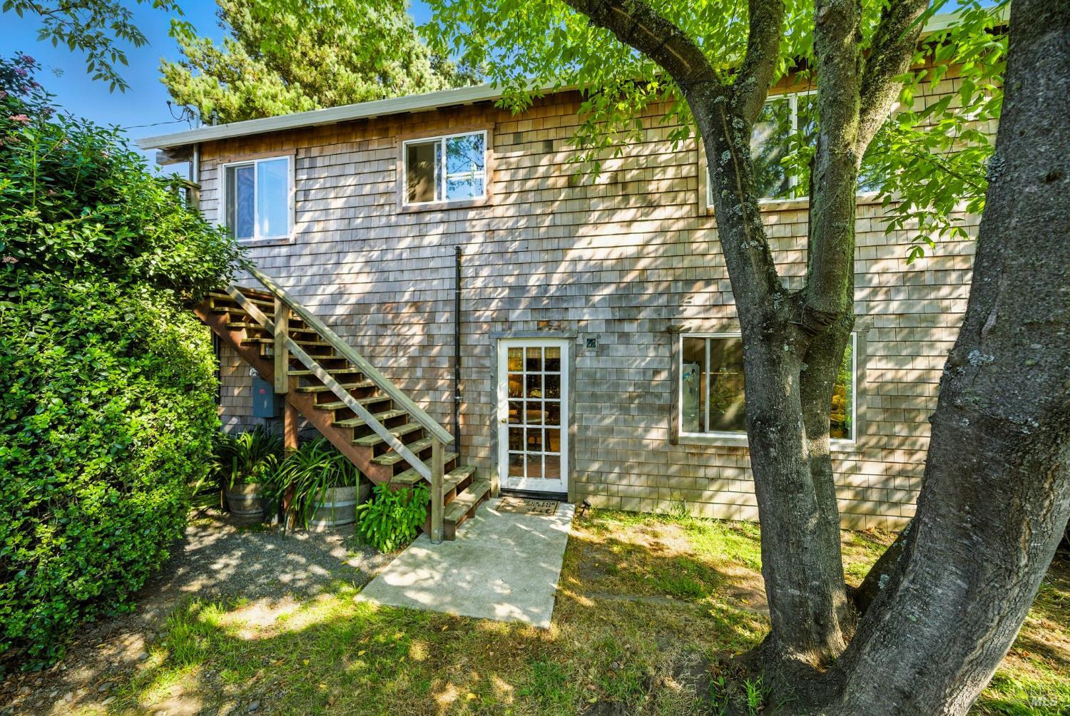 Detail Gallery Image 36 of 76 For 125 Aspen Rd, Bolinas,  CA 94924 - 4 Beds | 2 Baths
