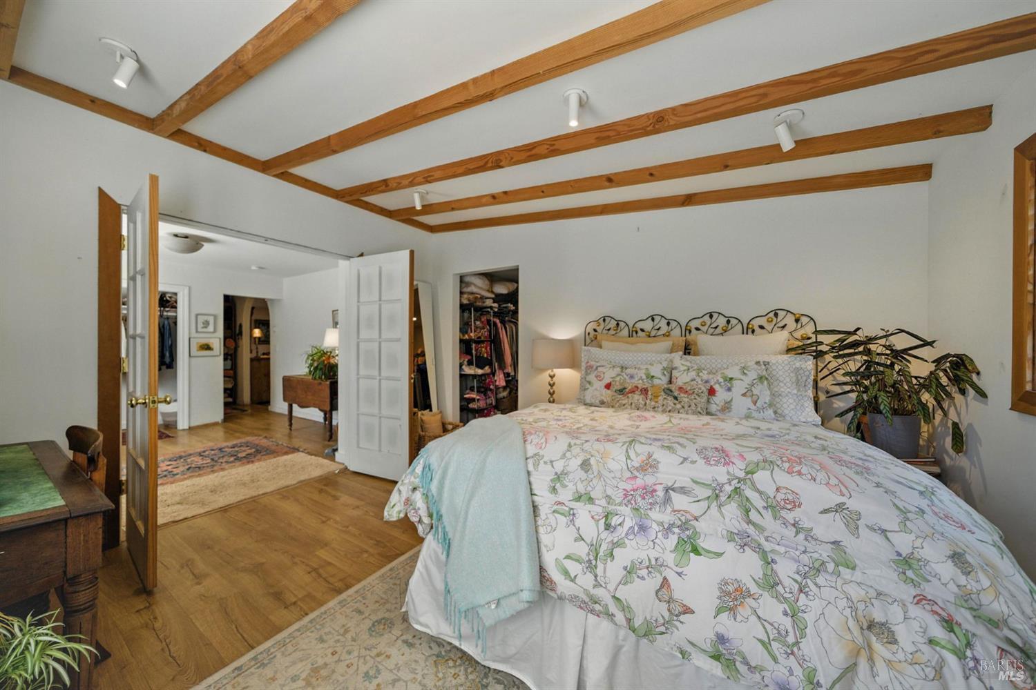 Detail Gallery Image 17 of 76 For 125 Aspen Rd, Bolinas,  CA 94924 - 4 Beds | 2 Baths