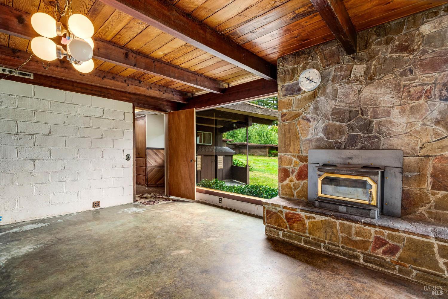 Detail Gallery Image 16 of 49 For 3450 Chanate Rd, Santa Rosa,  CA 95404 - 3 Beds | 1/1 Baths
