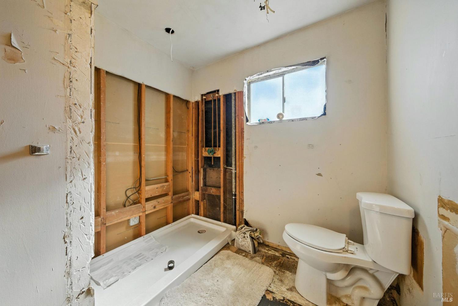 Detail Gallery Image 34 of 76 For 125 Aspen Rd, Bolinas,  CA 94924 - 4 Beds | 2 Baths