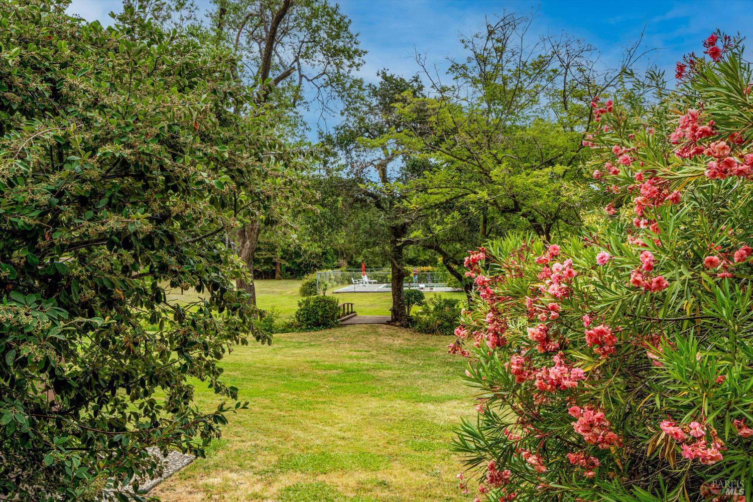 Detail Gallery Image 37 of 49 For 3450 Chanate Rd, Santa Rosa,  CA 95404 - 3 Beds | 1/1 Baths