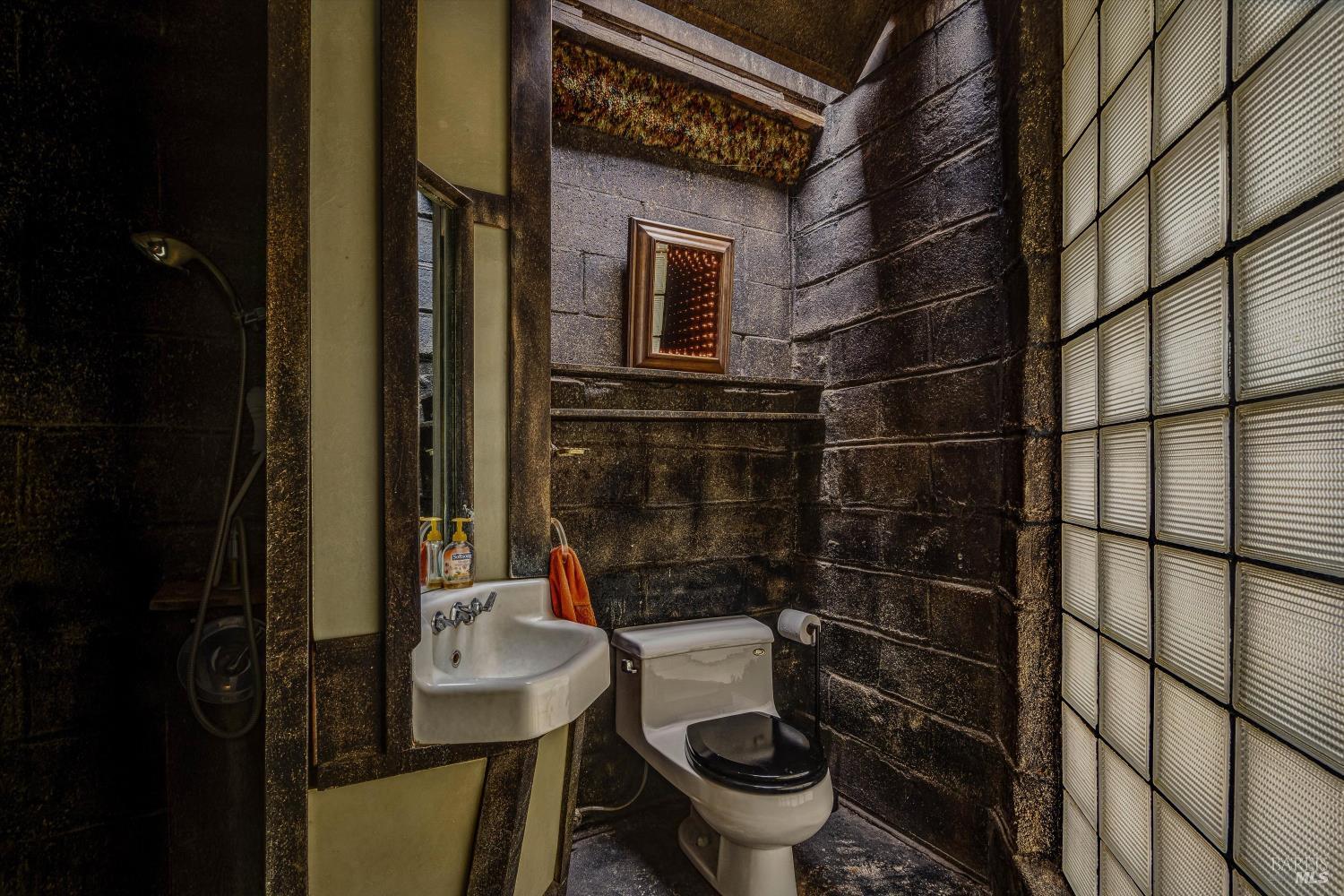 Detail Gallery Image 31 of 49 For 3450 Chanate Rd, Santa Rosa,  CA 95404 - 3 Beds | 1/1 Baths