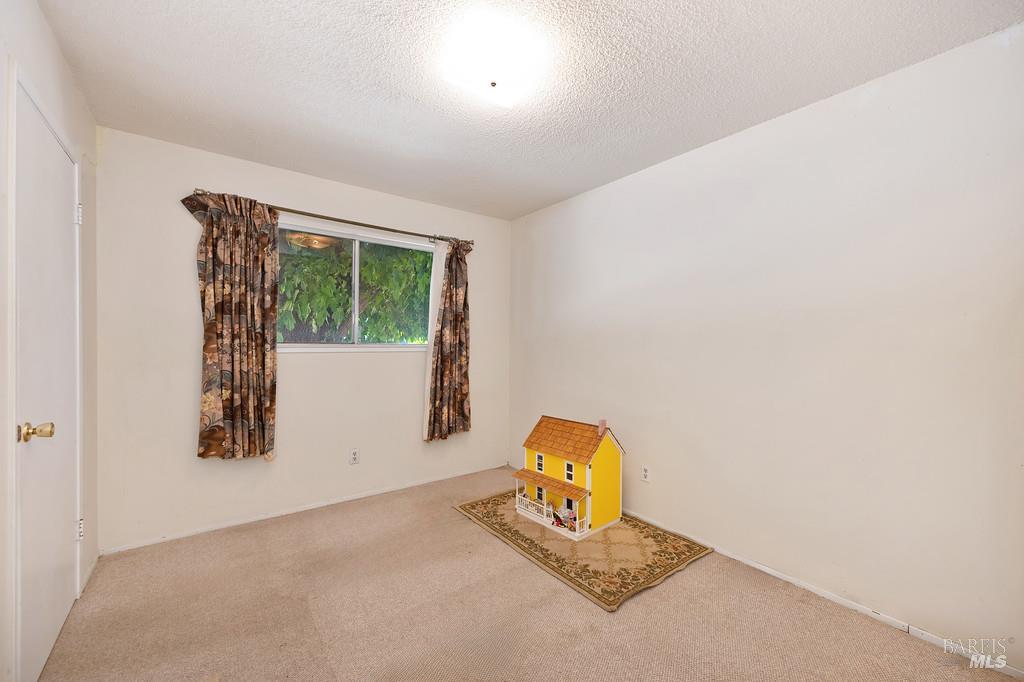 Detail Gallery Image 14 of 18 For 505 W H St, Dixon,  CA 95620 - 3 Beds | 2 Baths