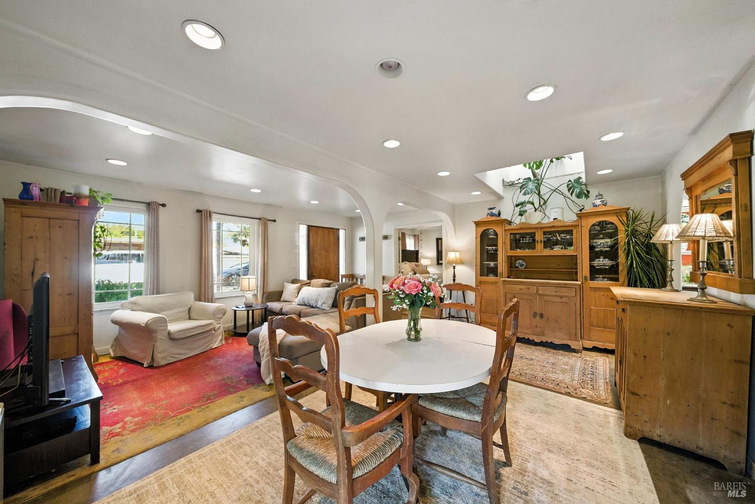 Detail Gallery Image 9 of 76 For 125 Aspen Rd, Bolinas,  CA 94924 - 4 Beds | 2 Baths
