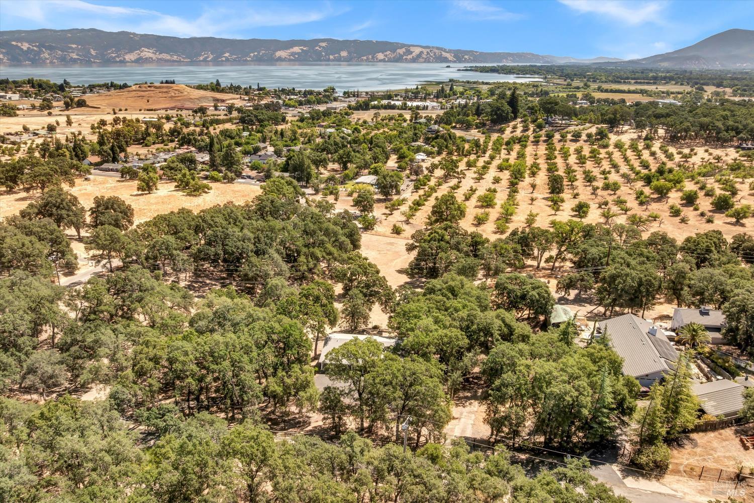 Detail Gallery Image 35 of 57 For 2110 Diane Way #4423,  Lakeport,  CA 95453 - 3 Beds | 2/1 Baths