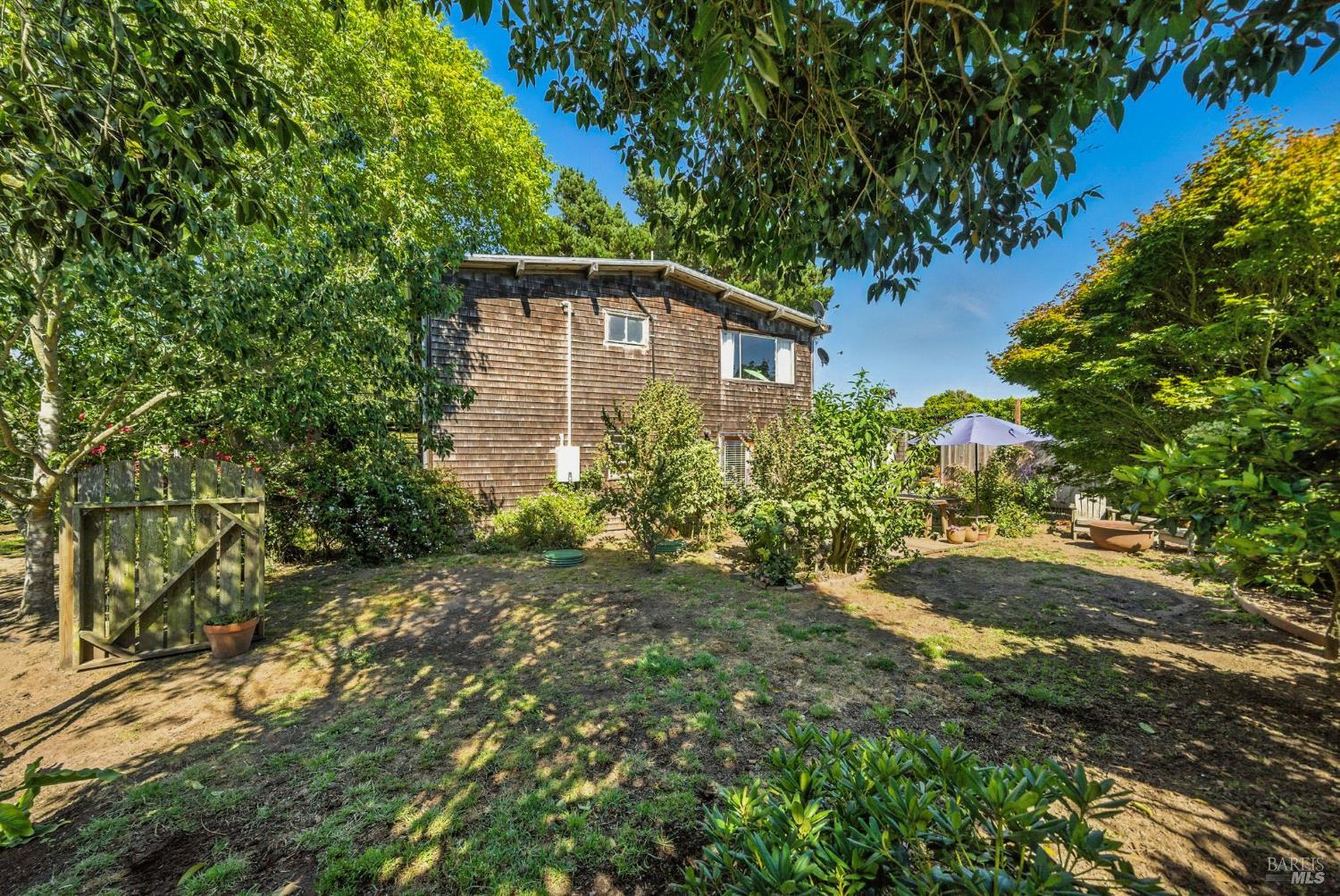 Detail Gallery Image 52 of 76 For 125 Aspen Rd, Bolinas,  CA 94924 - 4 Beds | 2 Baths