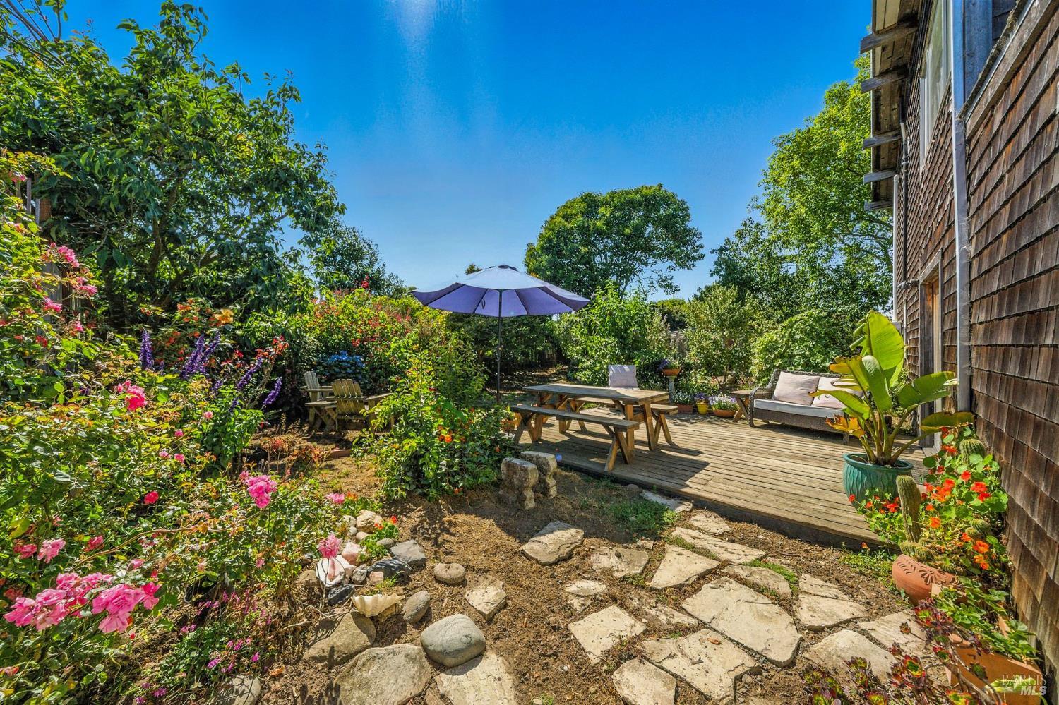 Detail Gallery Image 58 of 76 For 125 Aspen Rd, Bolinas,  CA 94924 - 4 Beds | 2 Baths