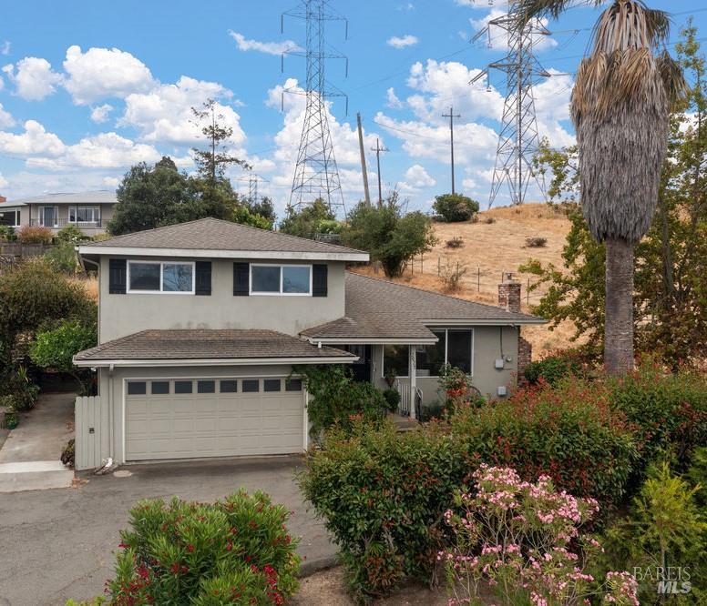 Detail Gallery Image 1 of 1 For 2027 Vista Del Rio St, Crockett,  CA 94525 - 3 Beds | 2/1 Baths