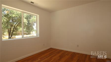 Detail Gallery Image 12 of 25 For 4744 W 40th Ave, Clearlake,  CA 95422 - 3 Beds | 2 Baths