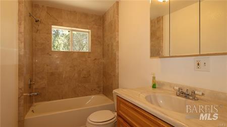 Detail Gallery Image 13 of 25 For 4744 W 40th Ave, Clearlake,  CA 95422 - 3 Beds | 2 Baths