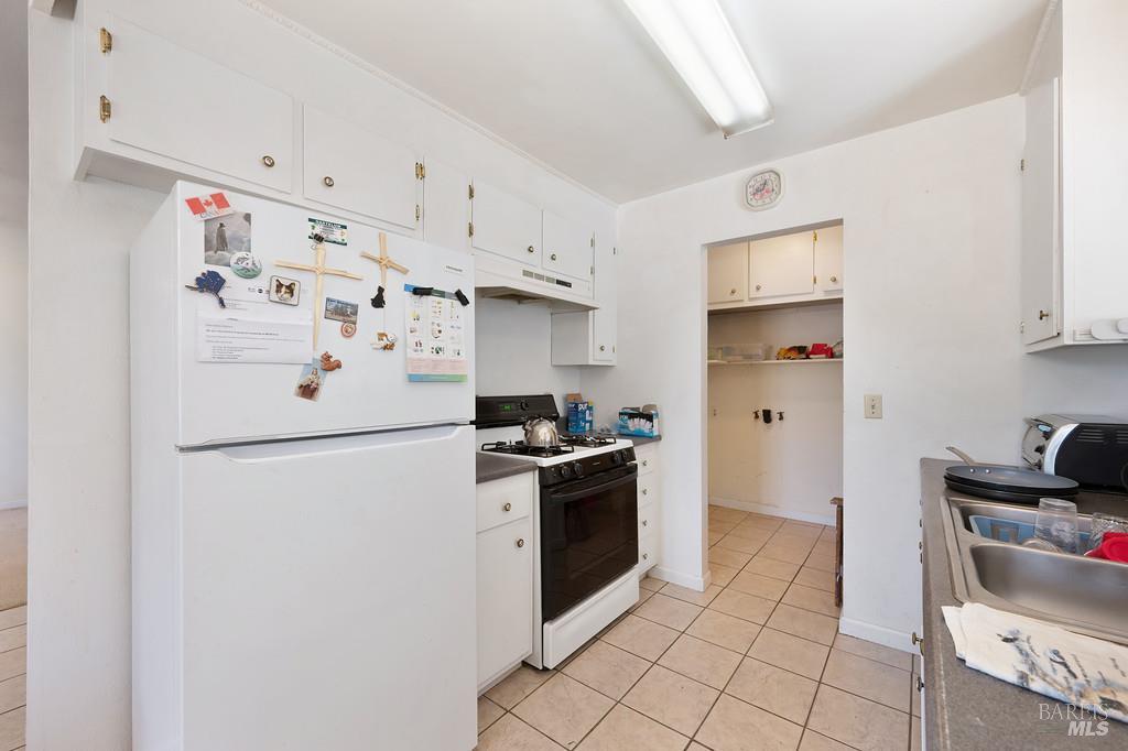Detail Gallery Image 8 of 18 For 505 W H St, Dixon,  CA 95620 - 3 Beds | 2 Baths