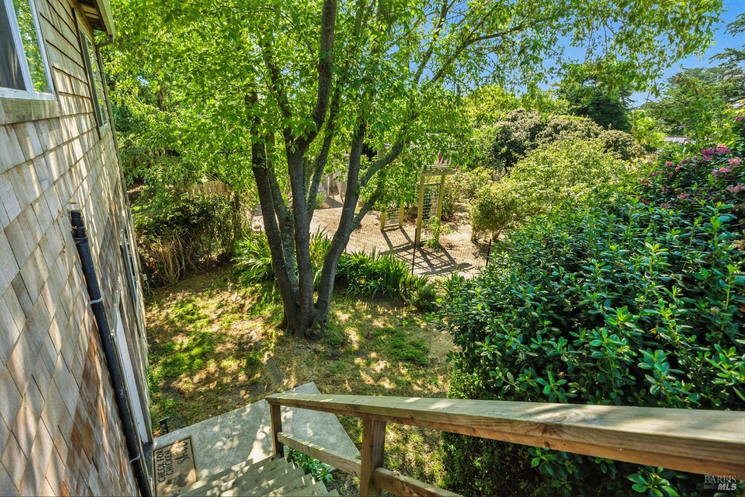 Detail Gallery Image 35 of 76 For 125 Aspen Rd, Bolinas,  CA 94924 - 4 Beds | 2 Baths